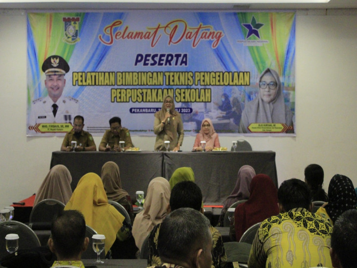 Tingkatkan Mutu Pengelola Pustaka Sekolah, Dispersip Kampar adakan Bimtek