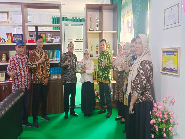 Kadispersip Kampar sambut rombongan Dispersip Rohil