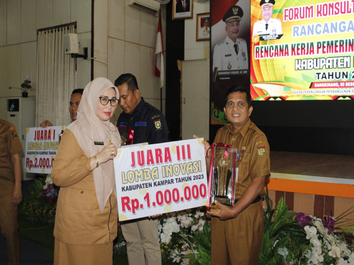 Dispersip Kampar Raih Juara ke tiga lomba inovasi antar OPD