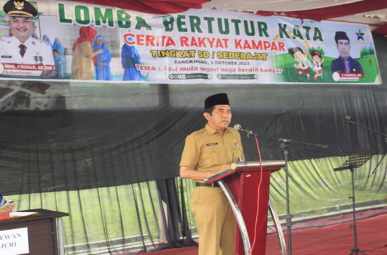 Dispersip Laksanakan Lomba Bertutur dan Membaca PuisiĀ