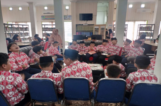 Kegiatan Story telling Dispersip Kampar