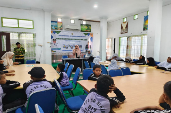 Literasi harus ditanamkan mulai dari usia dini