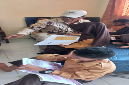 mengenalkan pentingnya membaca dan berliterasi pada anak usia dini